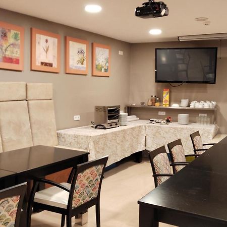 Hotel Hhb Pontevedra Confort Esterno foto